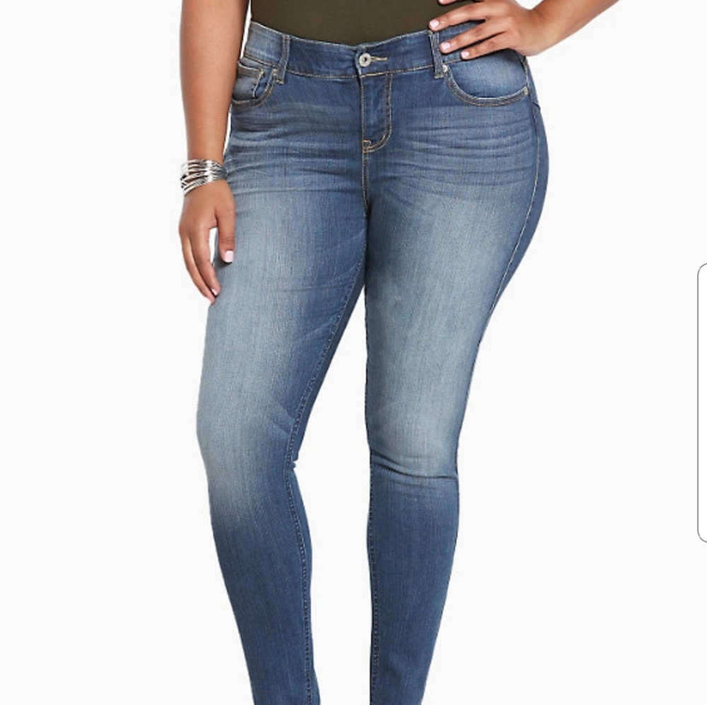 Torrid Bombshell Skinny Jeans- Medium Wash
